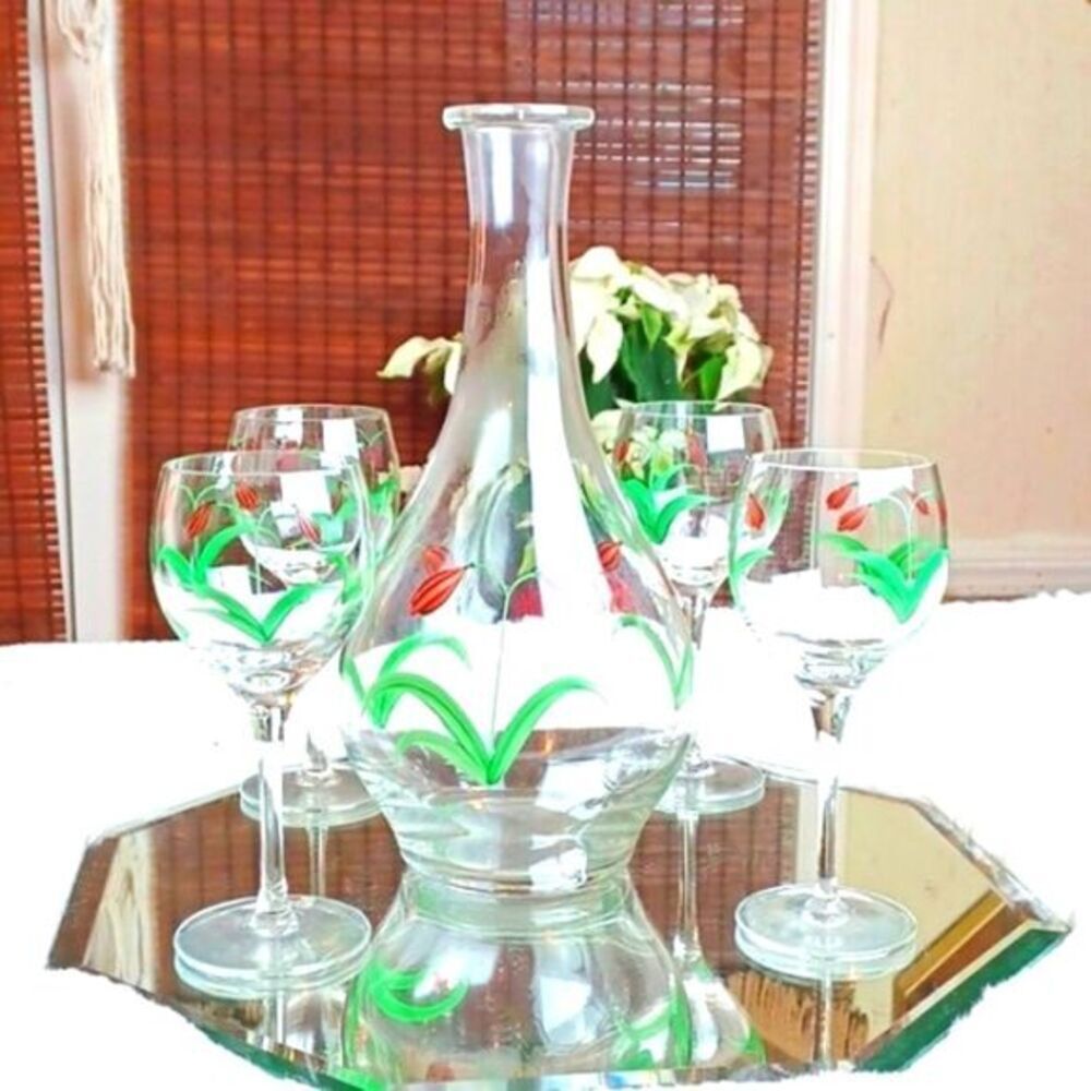 Home Vintage 70,s  Hand Painted Tulips  Wine Set 5 Piece
